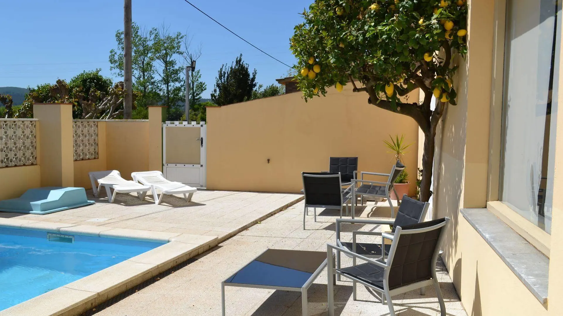 Hostal l'Esplai Viladamat Maison d'hôtes
