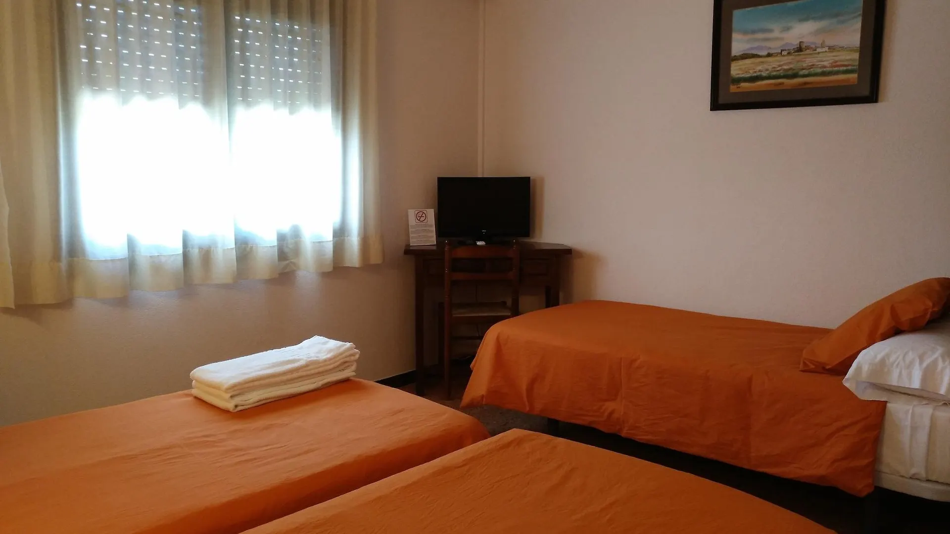 Hostal L'Esplai Viladamat Penzion