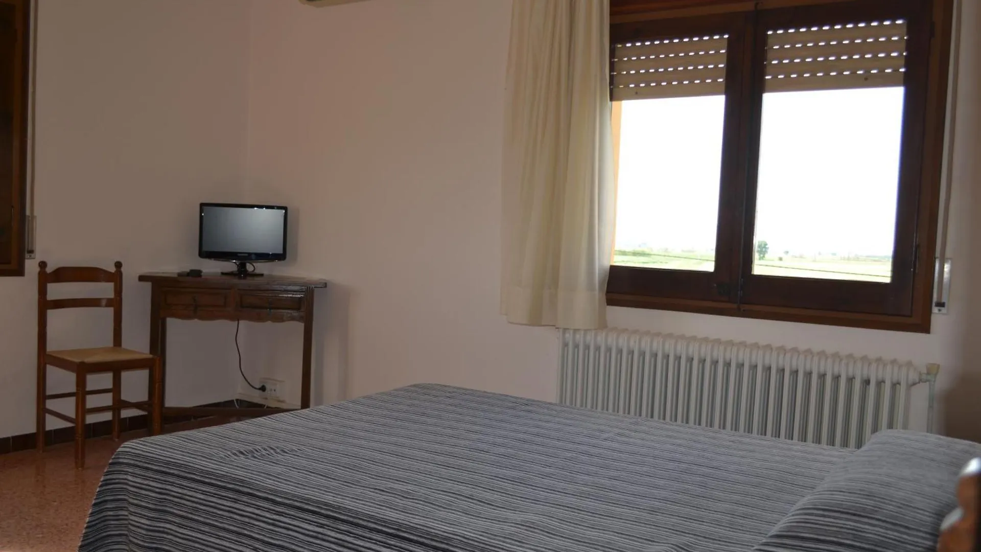 Hostal L'Esplai Viladamat Penzion